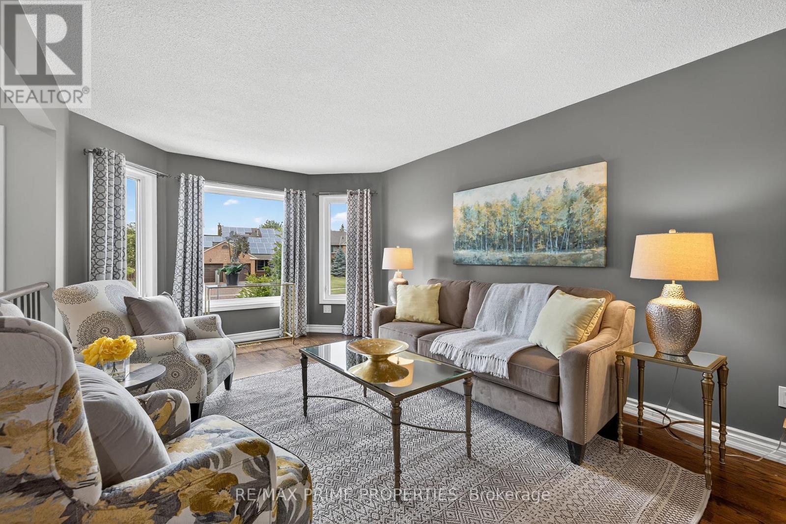 Property at 216 CROSSLAND GATE image 2