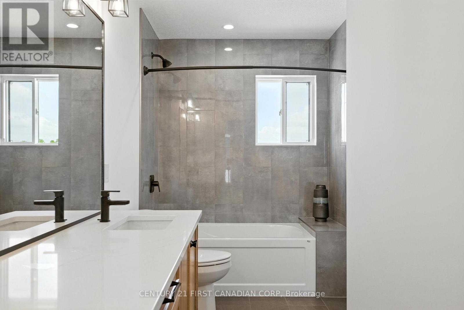 3120 Gillespie Trail, London South, Ontario  N6P 0L4 - Photo 18 - X12278557