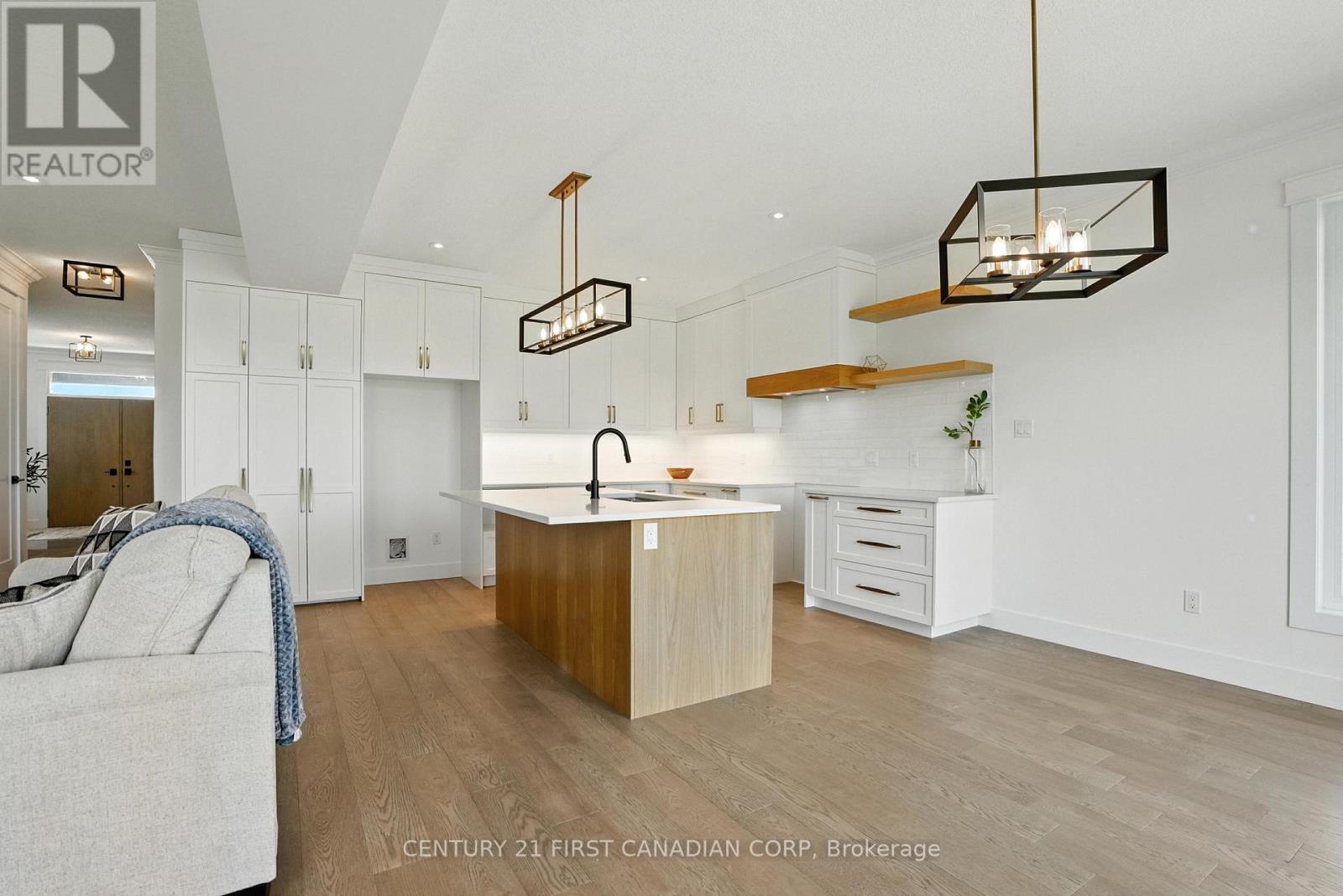 3108 Gillespie Trail, London South, Ontario  N6P 0L4 - Photo 11 - X12278564