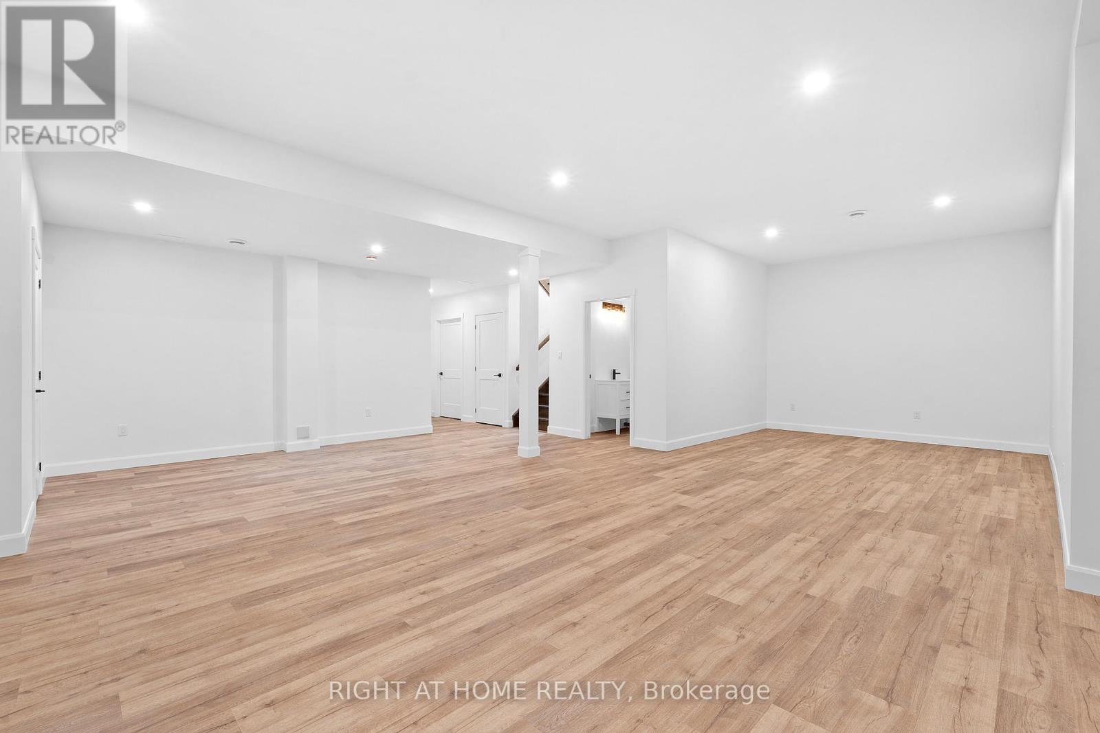 725 Squirrel Hill Drive, Kingston, Ontario  K7P 0N4 - Photo 39 - X12278600