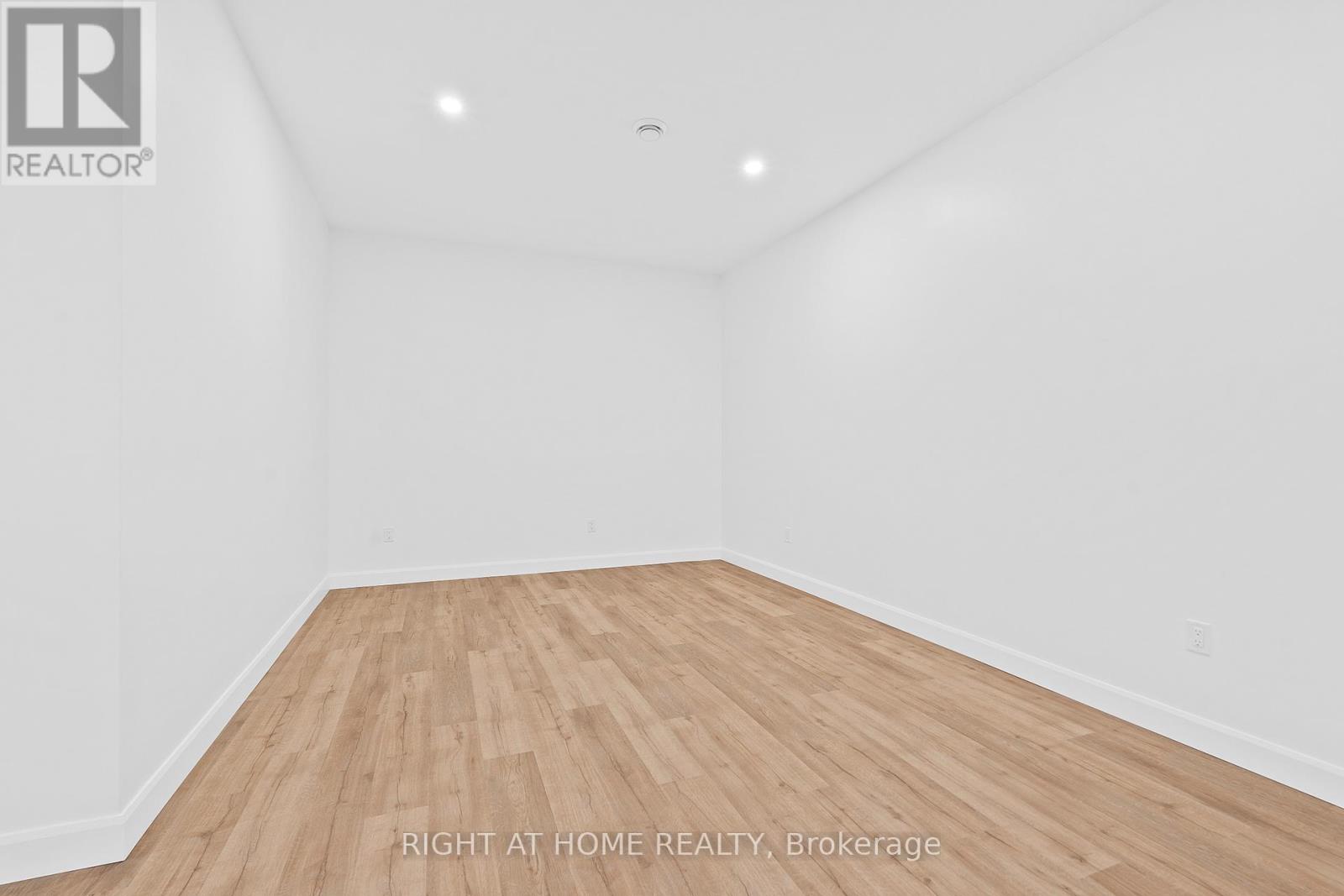 725 Squirrel Hill Drive, Kingston, Ontario  K7P 0N4 - Photo 43 - X12278600