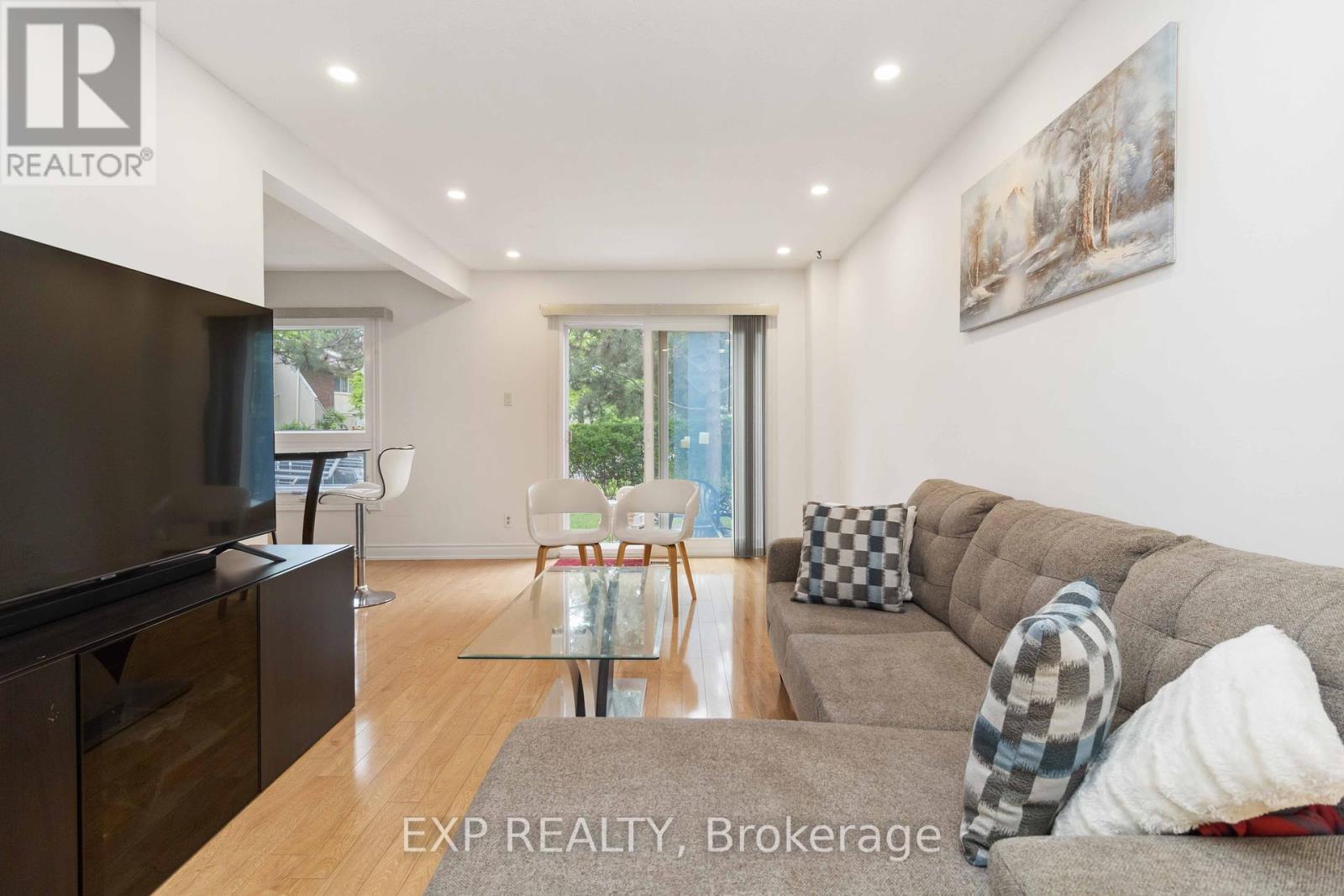 Property at 115 - 1180 MISSISSAUGA VALLEY BOULEVARD image 3
