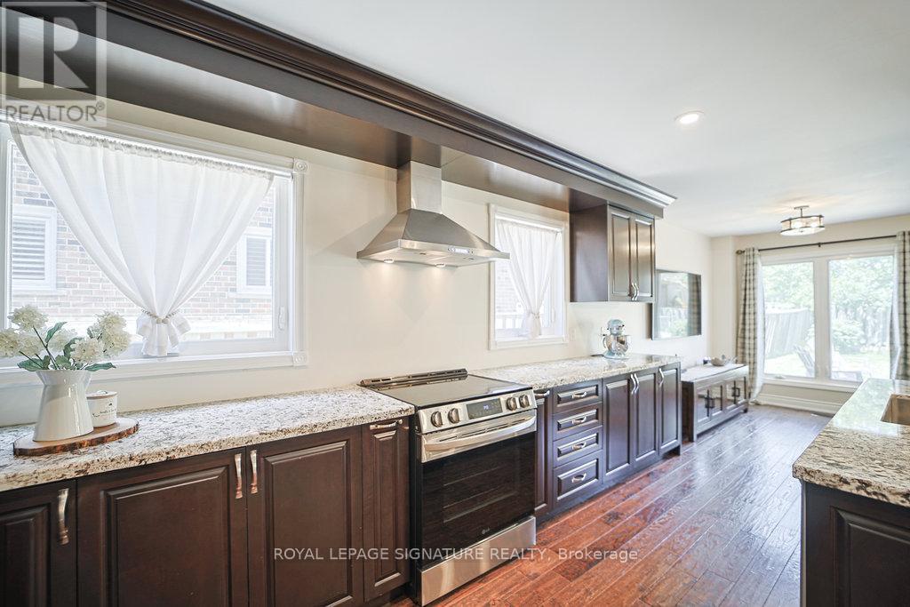 1106 Highgate Place, Mississauga, Ontario  L4W 3H4 - Photo 13 - W12278477