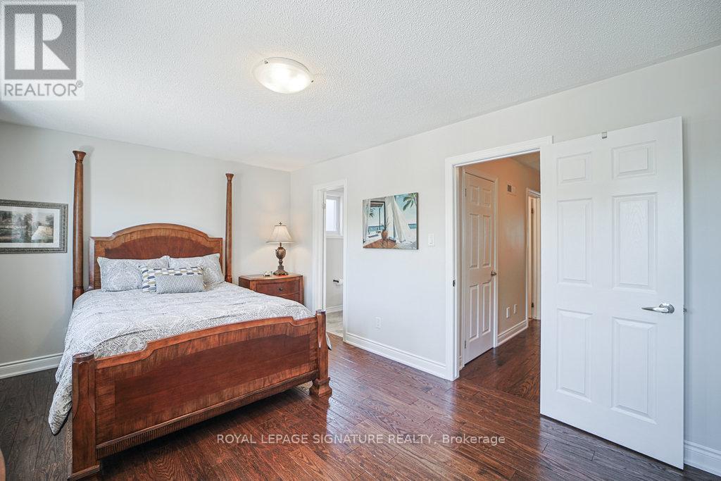 1106 Highgate Place, Mississauga, Ontario  L4W 3H4 - Photo 24 - W12278477