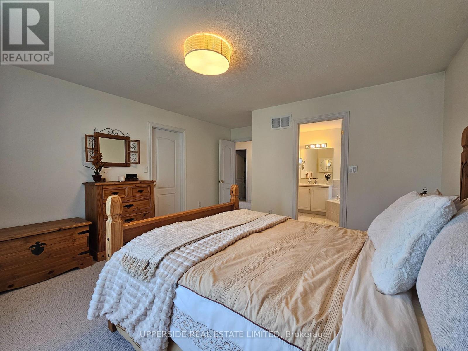 4 Kingsley Road S, Halton Hills, Ontario  L7J 2Z5 - Photo 11 - W12278502