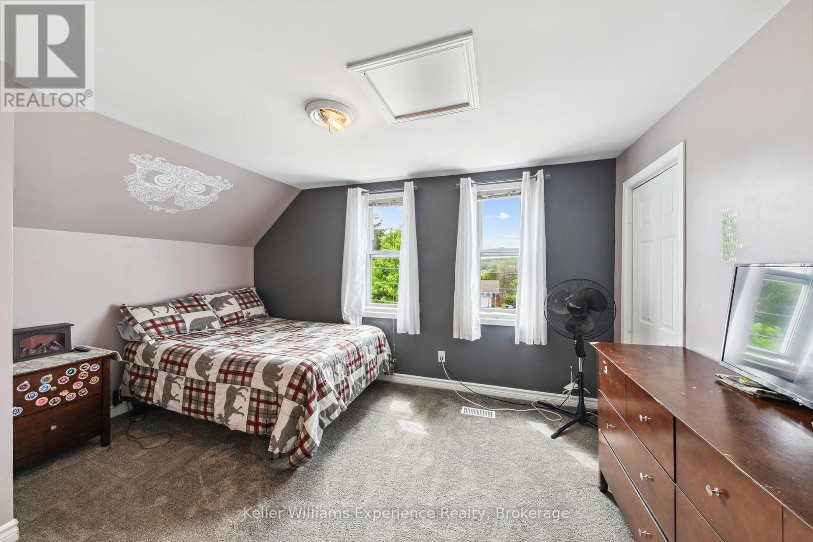 95 Fox Street, Penetanguishene, Ontario  L9M 1C8 - Photo 9 - S12278627