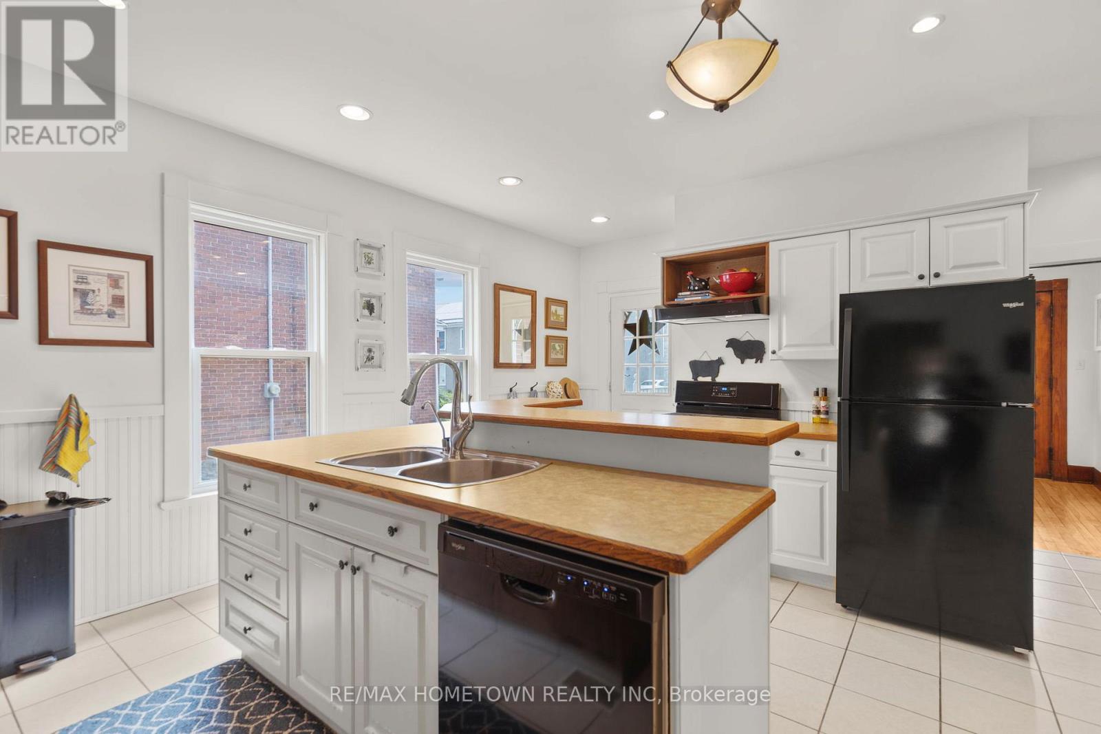 138 Henry Street E, Prescott, Ontario  K0E 1T0 - Photo 13 - X12278612