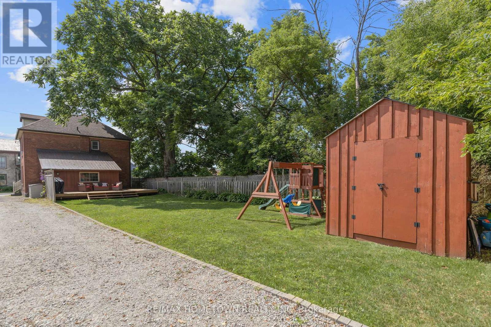138 Henry Street E, Prescott, Ontario  K0E 1T0 - Photo 36 - X12278612