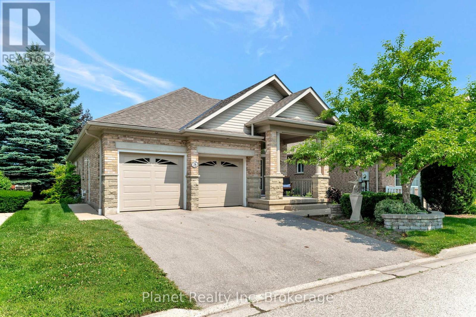 Property at 18 BEECHLAWN BOULEVARD image 2