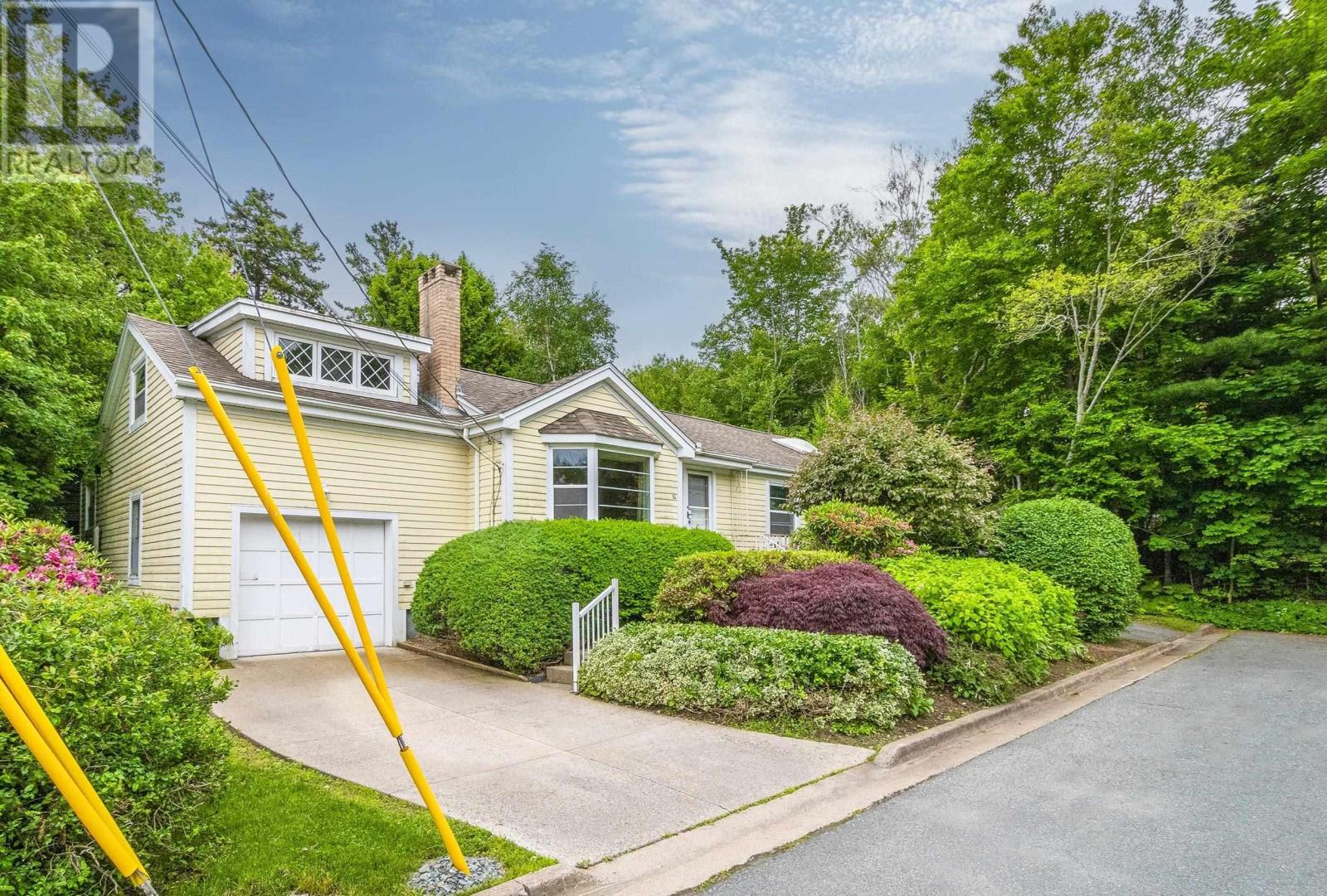 Property at 14 Retreat Avenue image 1