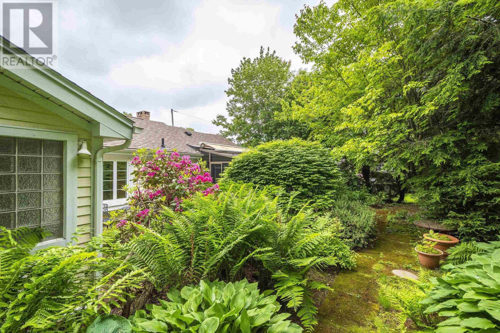 Property at 14 Retreat Avenue image 2