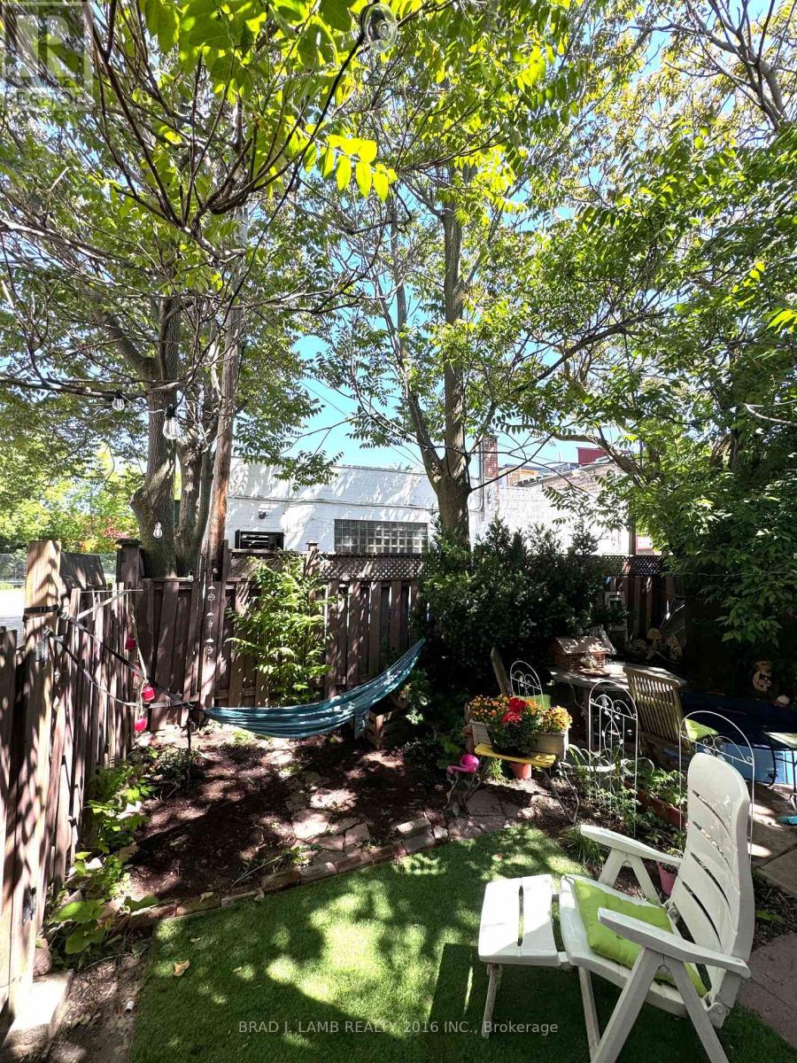 1 - 552 Dupont Street, Toronto, Ontario  M6G 1Y9 - Photo 6 - C12278606