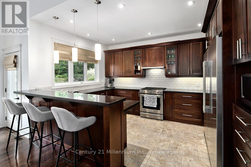116 Landry Lane, Blue Mountains, Ontario  N0H 2P0 - Photo 13 - X12278680