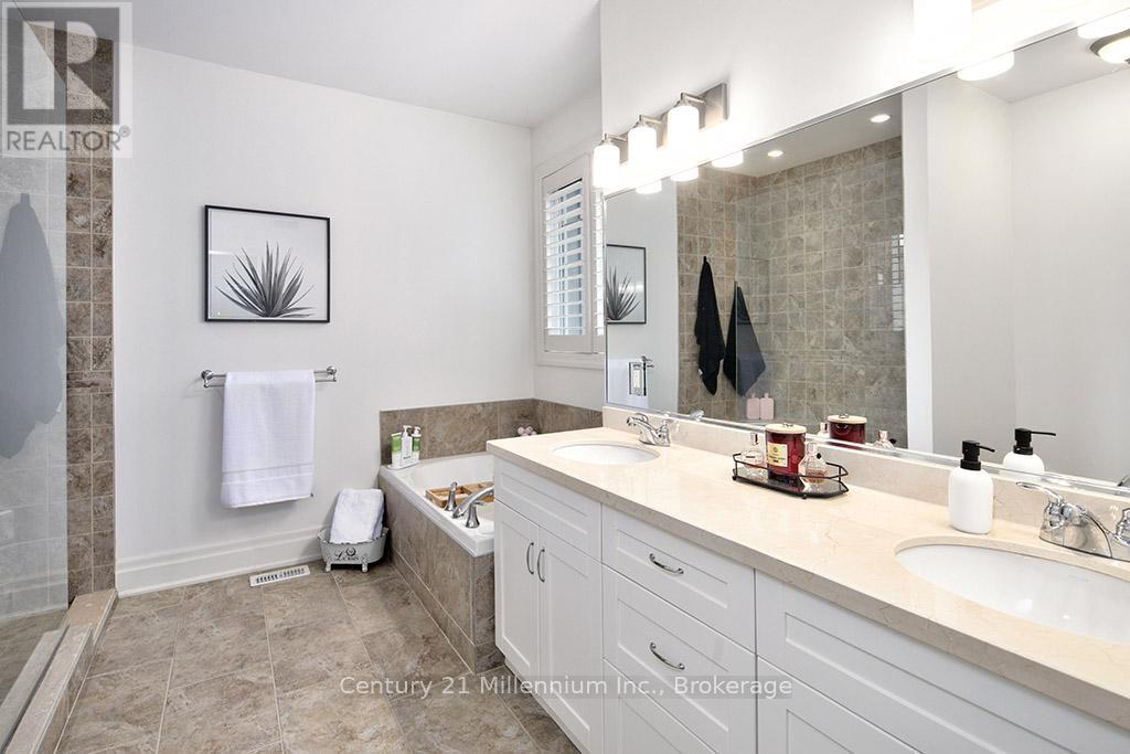 116 Landry Lane, Blue Mountains, Ontario  N0H 2P0 - Photo 22 - X12278680