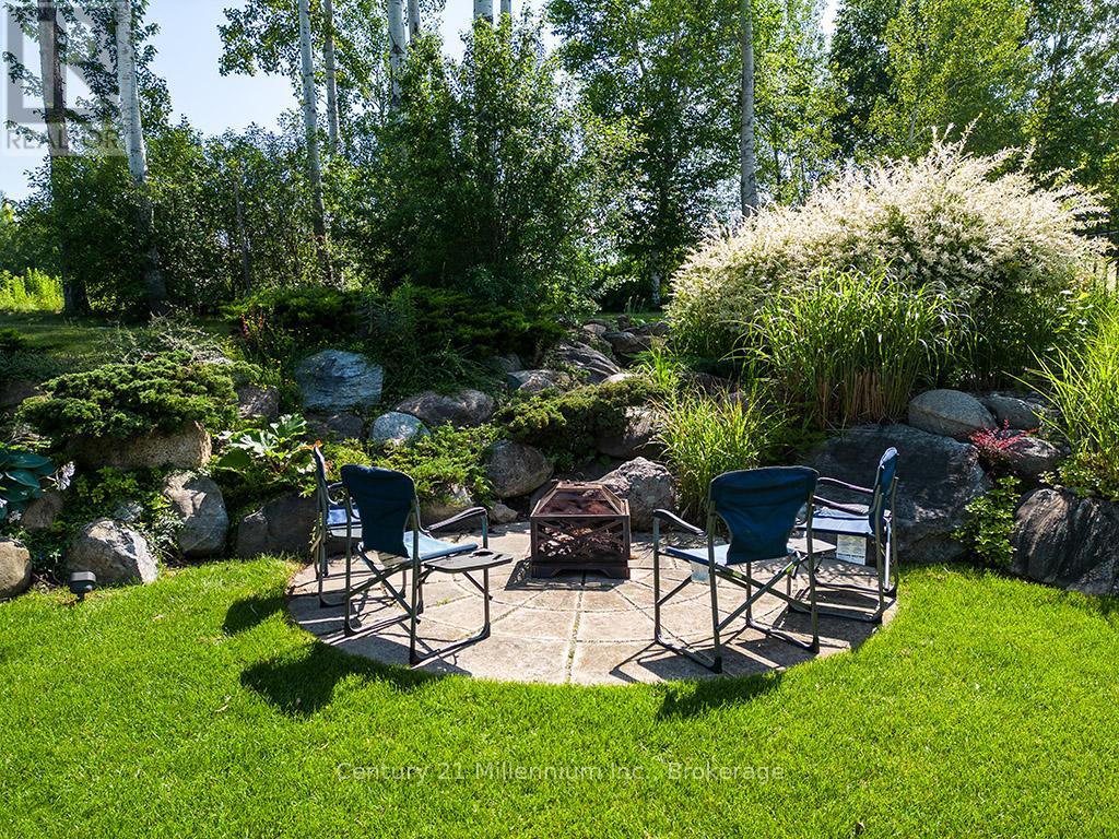 116 Landry Lane, Blue Mountains, Ontario  N0H 2P0 - Photo 38 - X12278680