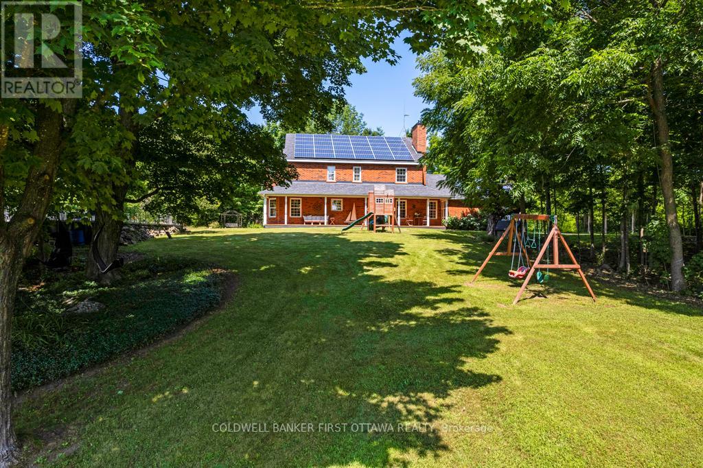 512 Old Perth Road, Mississippi Mills, Ontario  K7C 0C5 - Photo 4 - X12278674