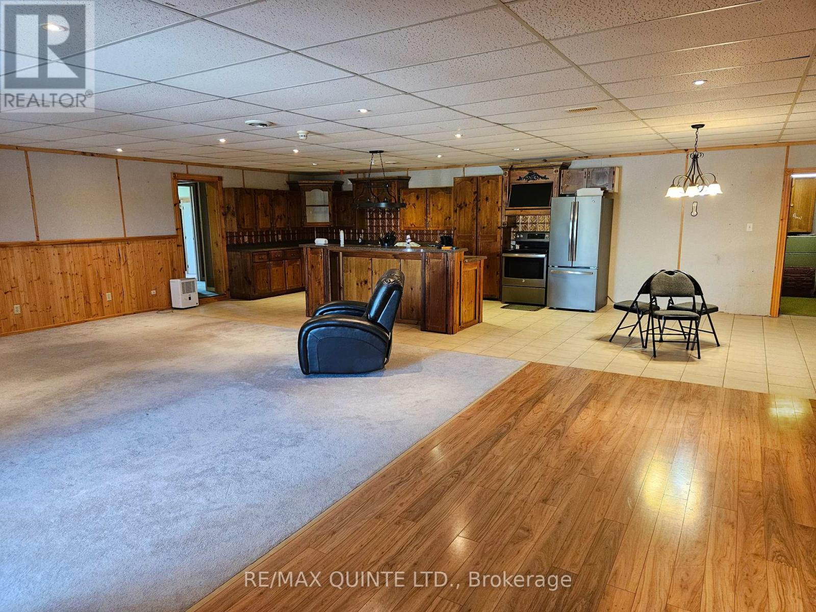 7 Clarke Road, Prince Edward County, Ontario  K0K 2T0 - Photo 17 - X12242134