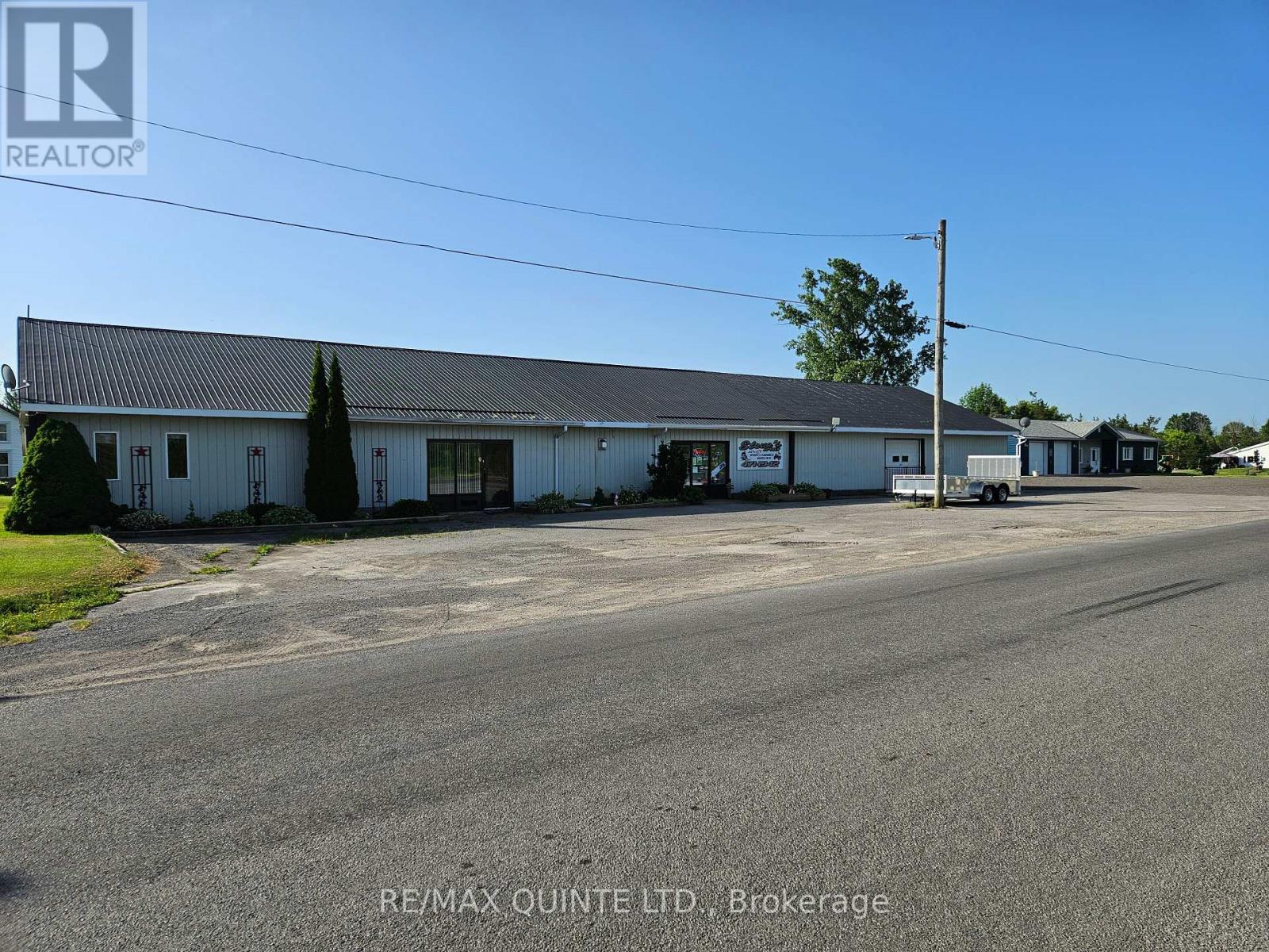 7 Clarke Road, Prince Edward County, Ontario  K0K 2T0 - Photo 4 - X12242134