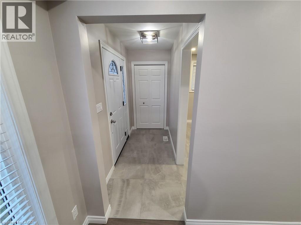 141 Marcella Crescent Unit# 1 (Main Floor), Hamilton, Ontario  L9K 6G2 - Photo 4 - 40750379