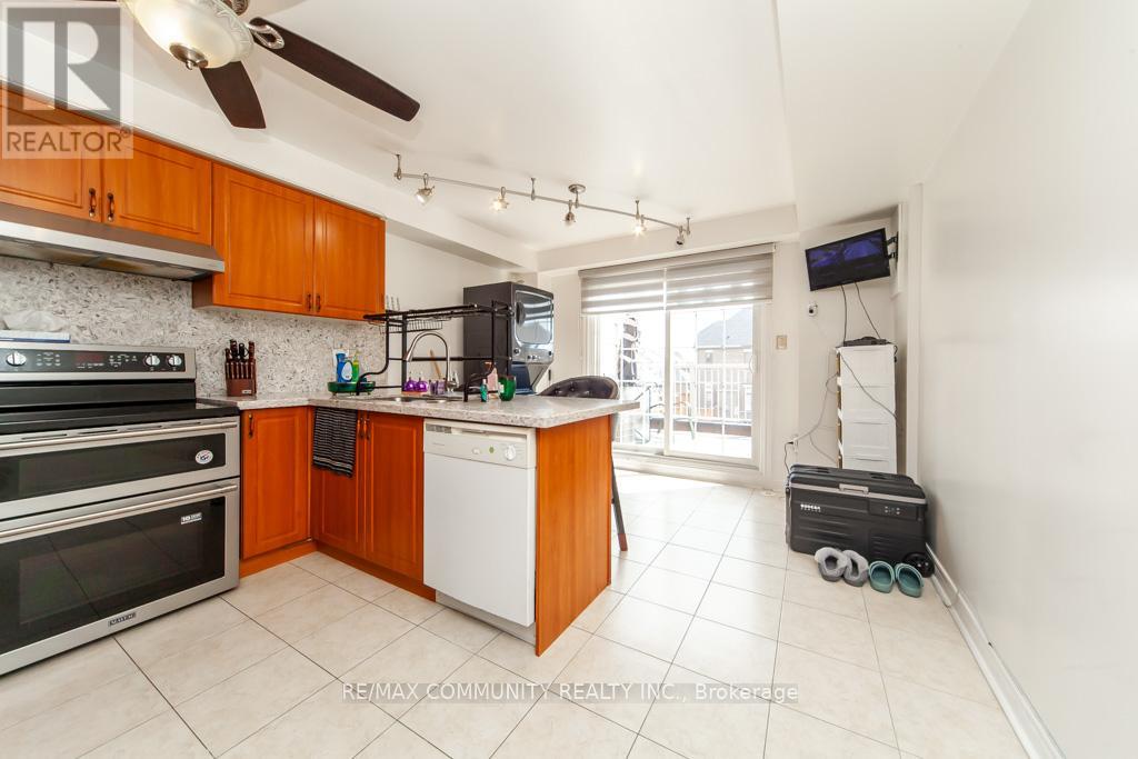 Property at 2662 BUR OAK AVENUE image 3