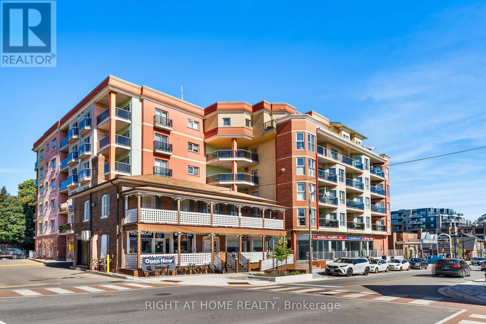 Property at 401 - 160 WOODBRIDGE AVENUE image 1