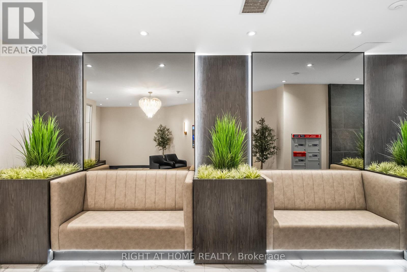 401 - 160 Woodbridge Avenue, Vaughan, Ontario  L4L 0B8 - Photo 6 - N12278648