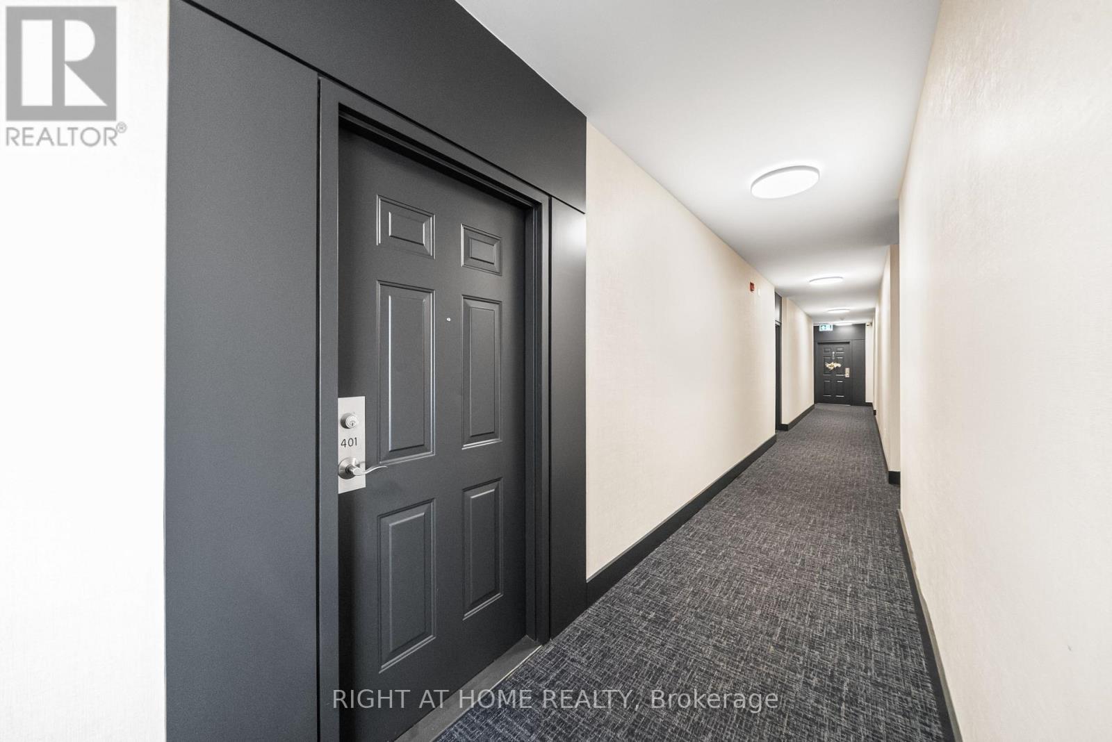 401 - 160 Woodbridge Avenue, Vaughan, Ontario  L4L 0B8 - Photo 8 - N12278648