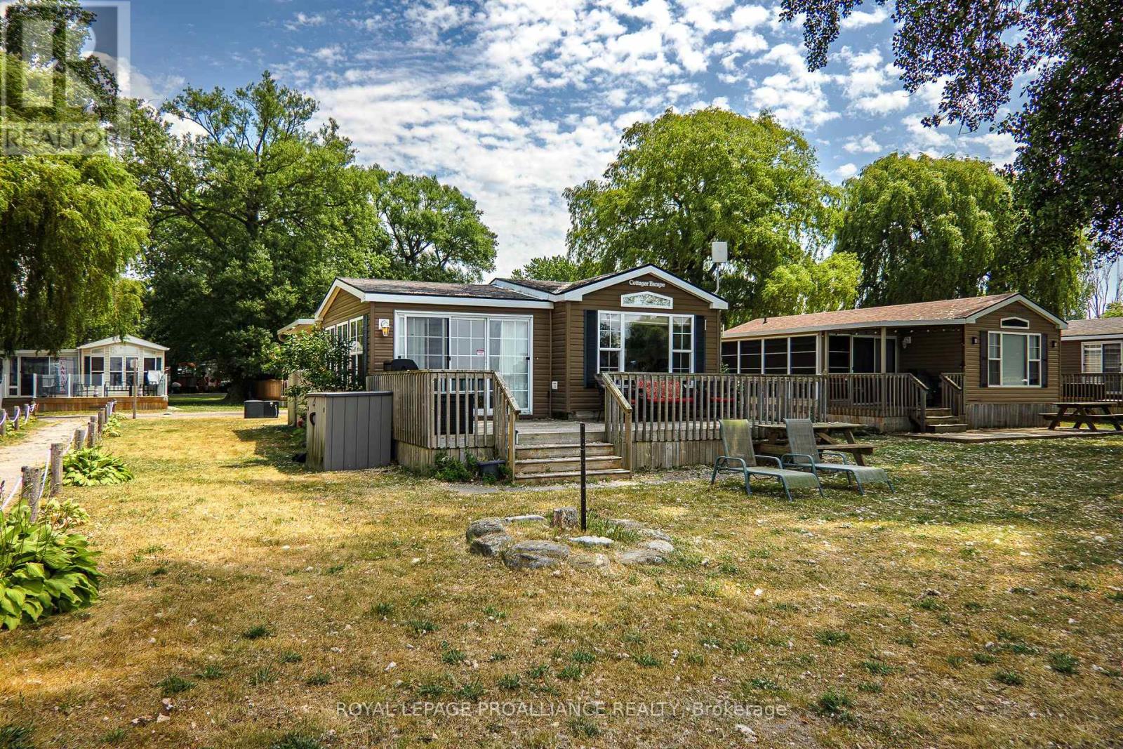 13 Beach View Lane - 486 County Road 18, Prince Edward County, Ontario  K0K 1P0 - Photo 28 - X12278815