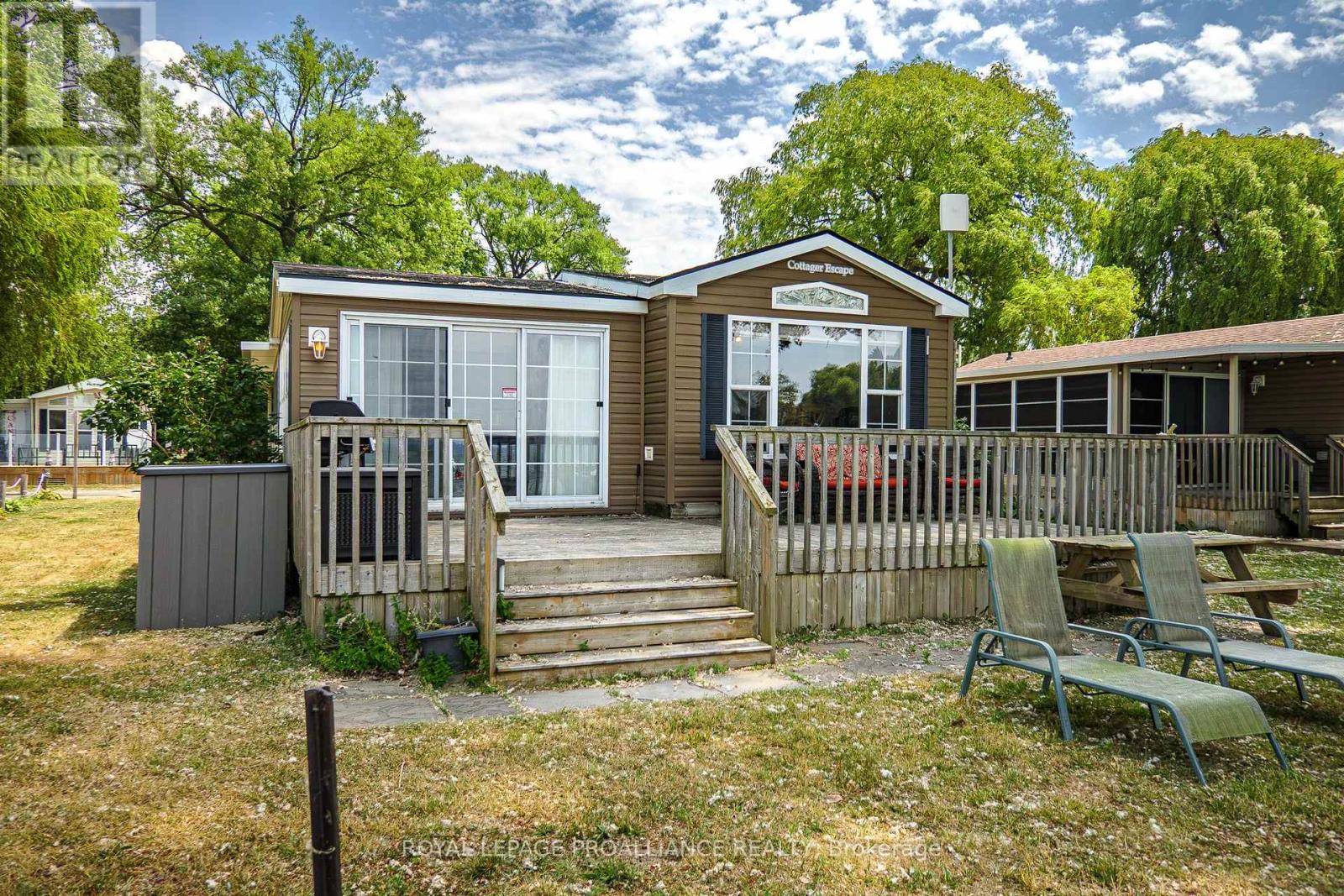 13 Beach View Lane - 486 County Road 18, Prince Edward County, Ontario  K0K 1P0 - Photo 29 - X12278815