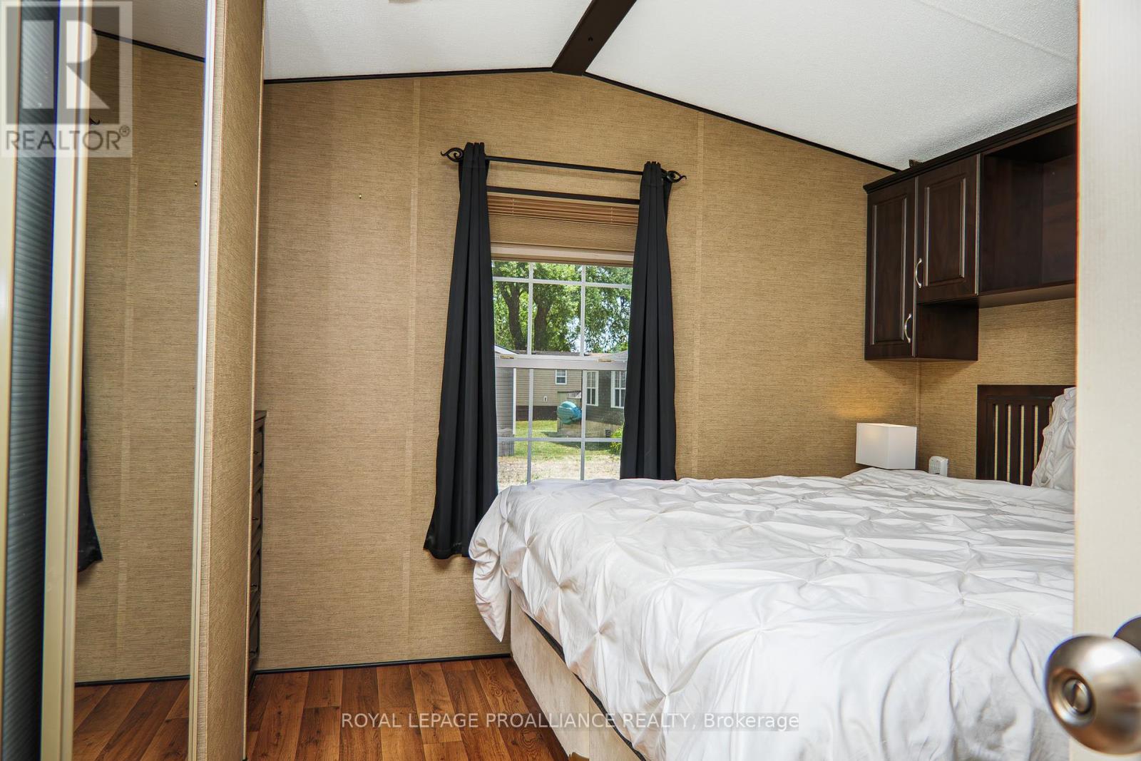 13 Beach View Lane - 486 County Road 18, Prince Edward County, Ontario  K0K 1P0 - Photo 4 - X12278815