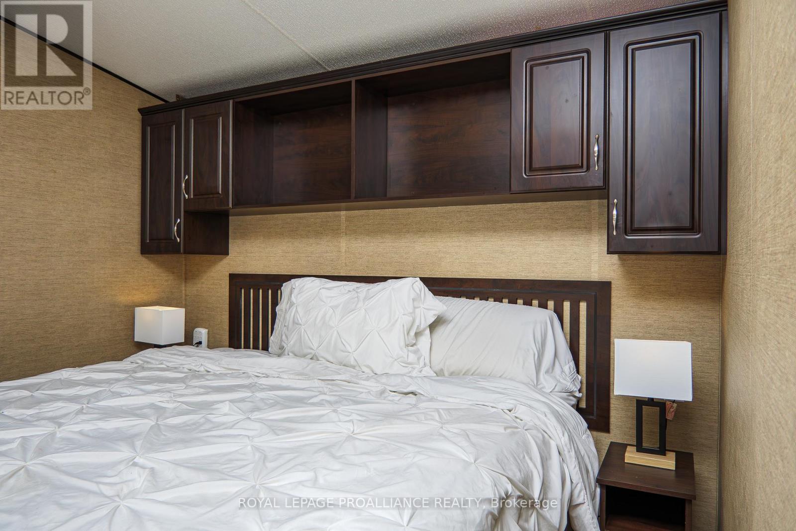 13 Beach View Lane - 486 County Road 18, Prince Edward County, Ontario  K0K 1P0 - Photo 5 - X12278815