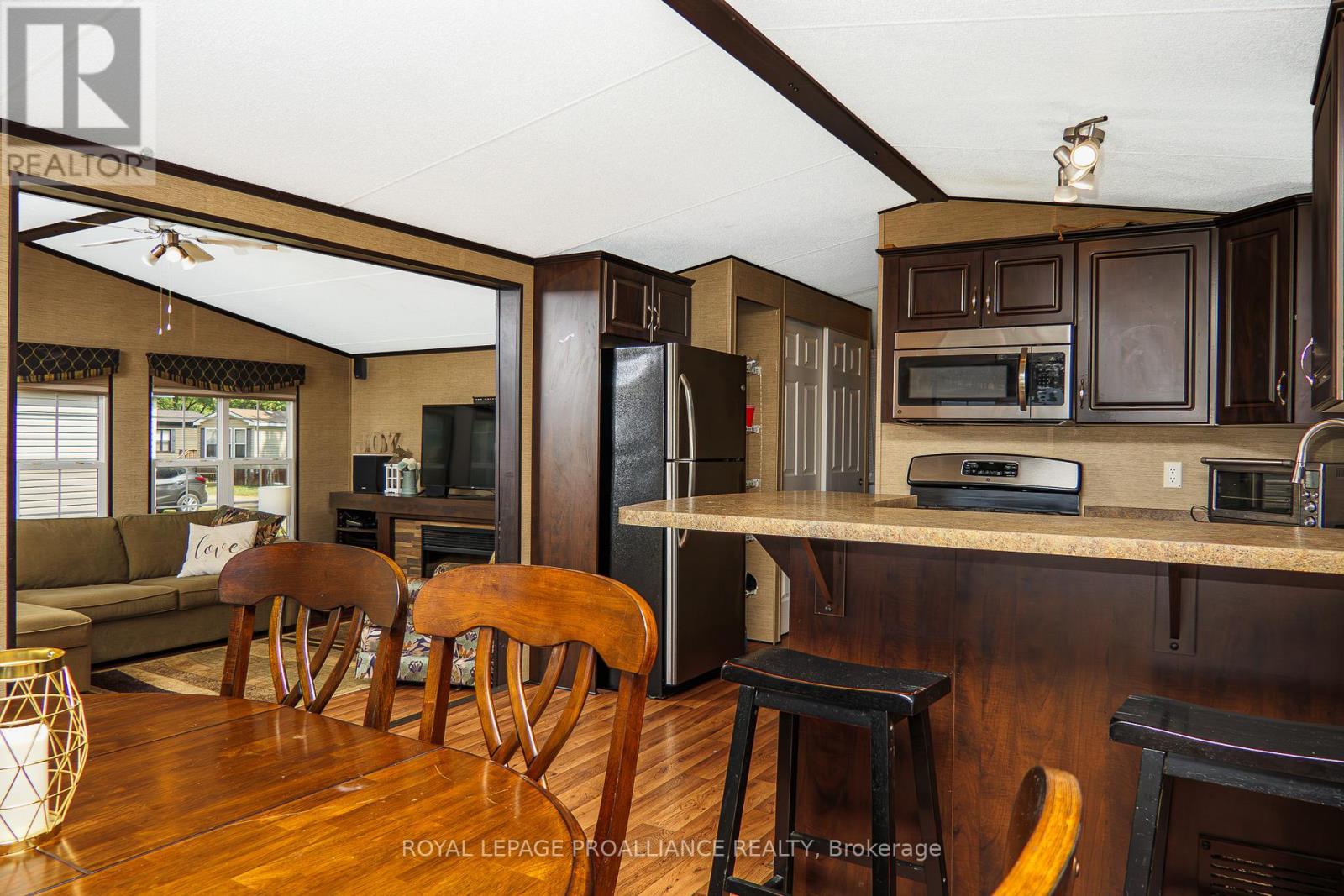 13 Beach View Lane - 486 County Road 18, Prince Edward County, Ontario  K0K 1P0 - Photo 8 - X12278815