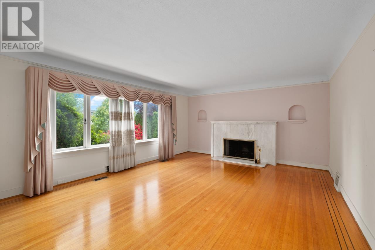 2676 W 33rd Avenue, Vancouver, British Columbia  V6N 2E6 - Photo 3 - R3023317