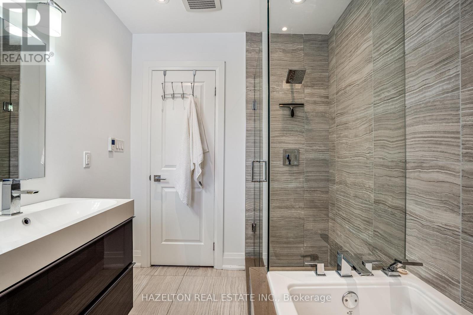 1171 Tisdale Street, Oakville, Ontario  L6L 2S9 - Photo 11 - W12276426