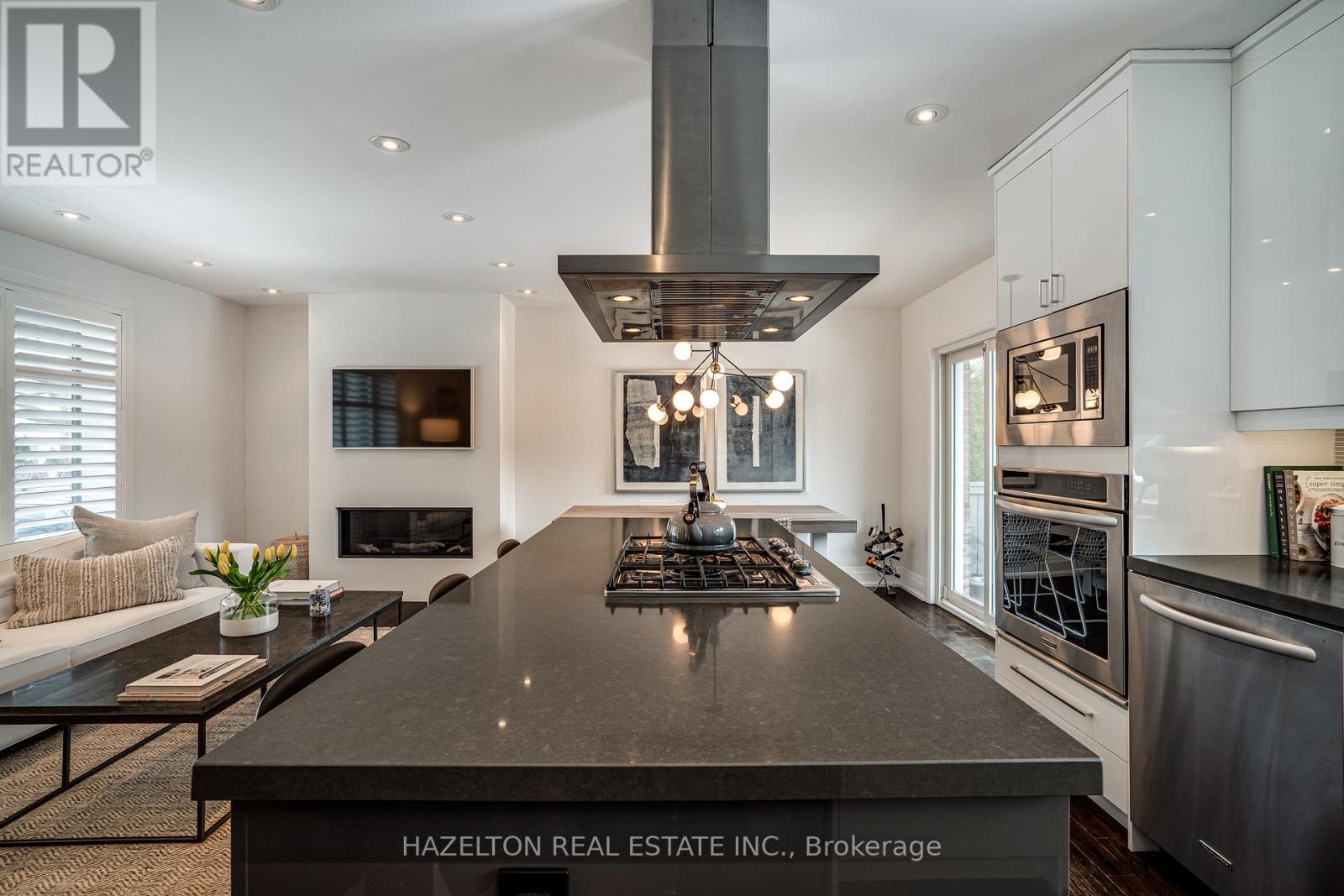 1171 Tisdale Street, Oakville, Ontario  L6L 2S9 - Photo 8 - W12276426