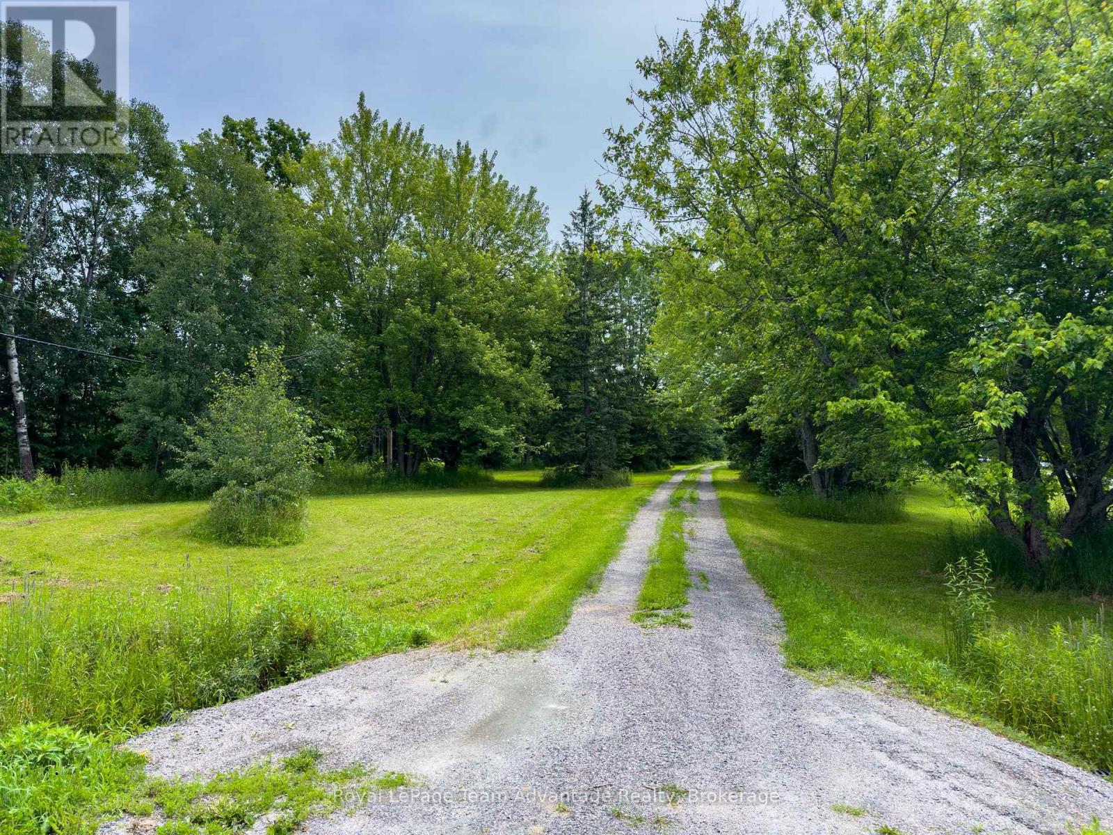 35 Marlyn Drive, Seguin, Ontario  P0C 1J0 - Photo 33 - X12278830