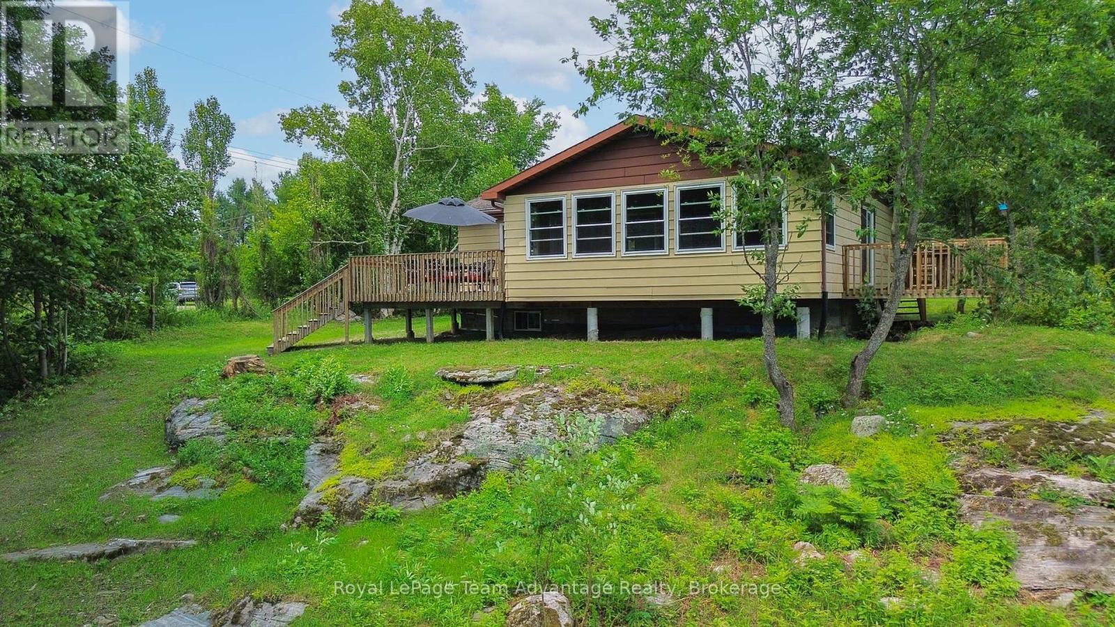 35 Marlyn Drive, Seguin, Ontario  P0C 1J0 - Photo 6 - X12278830