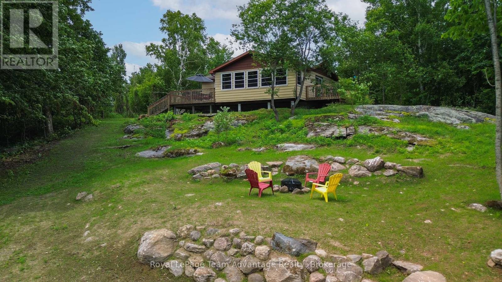 35 Marlyn Drive, Seguin, Ontario  P0C 1J0 - Photo 4 - X12278830