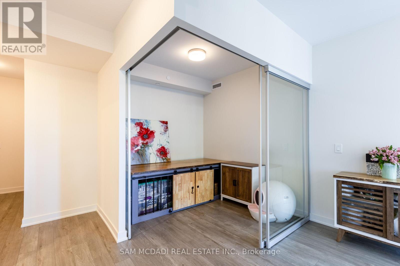 417 - 212 King William Street, Hamilton, Ontario  L8R 0A7 - Photo 13 - X12278619