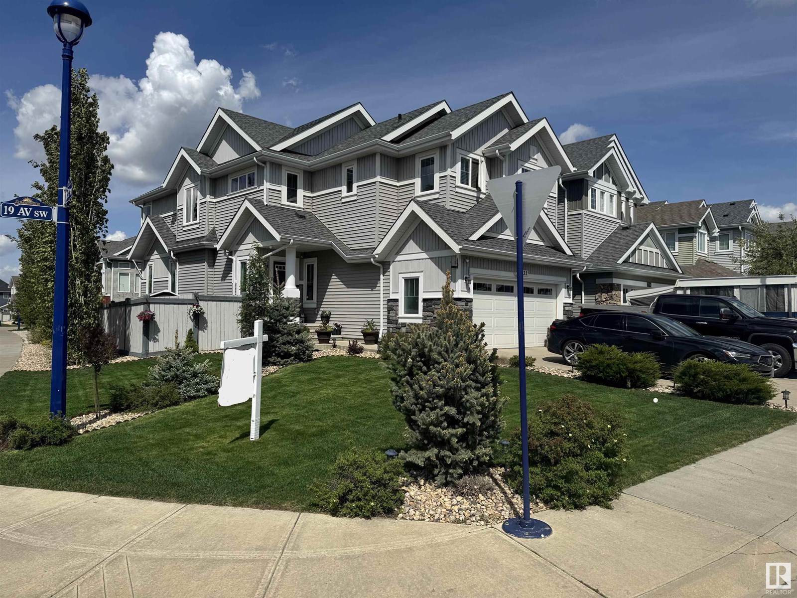 Property at 7732 19 AV SW image 1