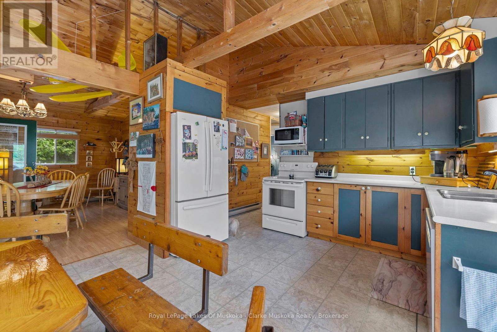 12 - 3998 Hwy 141, Muskoka Lakes, Ontario  P0C 1J0 - Photo 9 - X12203105