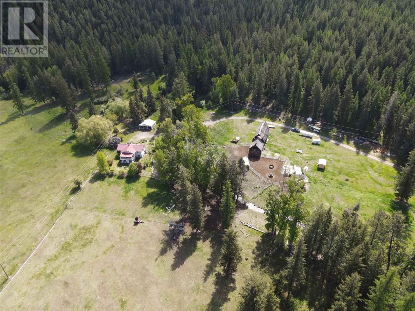 5888 Lazy Lake Road, Wasa, British Columbia  V0B 2K0 - Photo 10 - 10347068