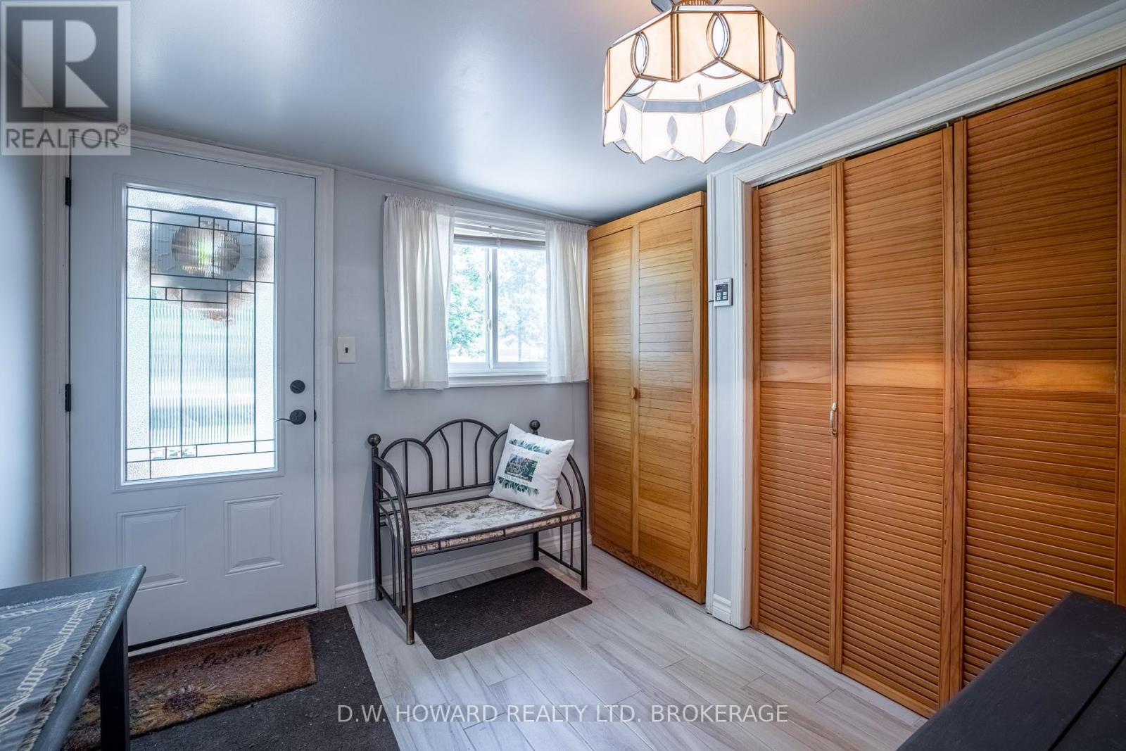 3249 Maple Avenue, Fort Erie (Ridgeway), Ontario  L0S 1N0 - Photo 5 - X12278867