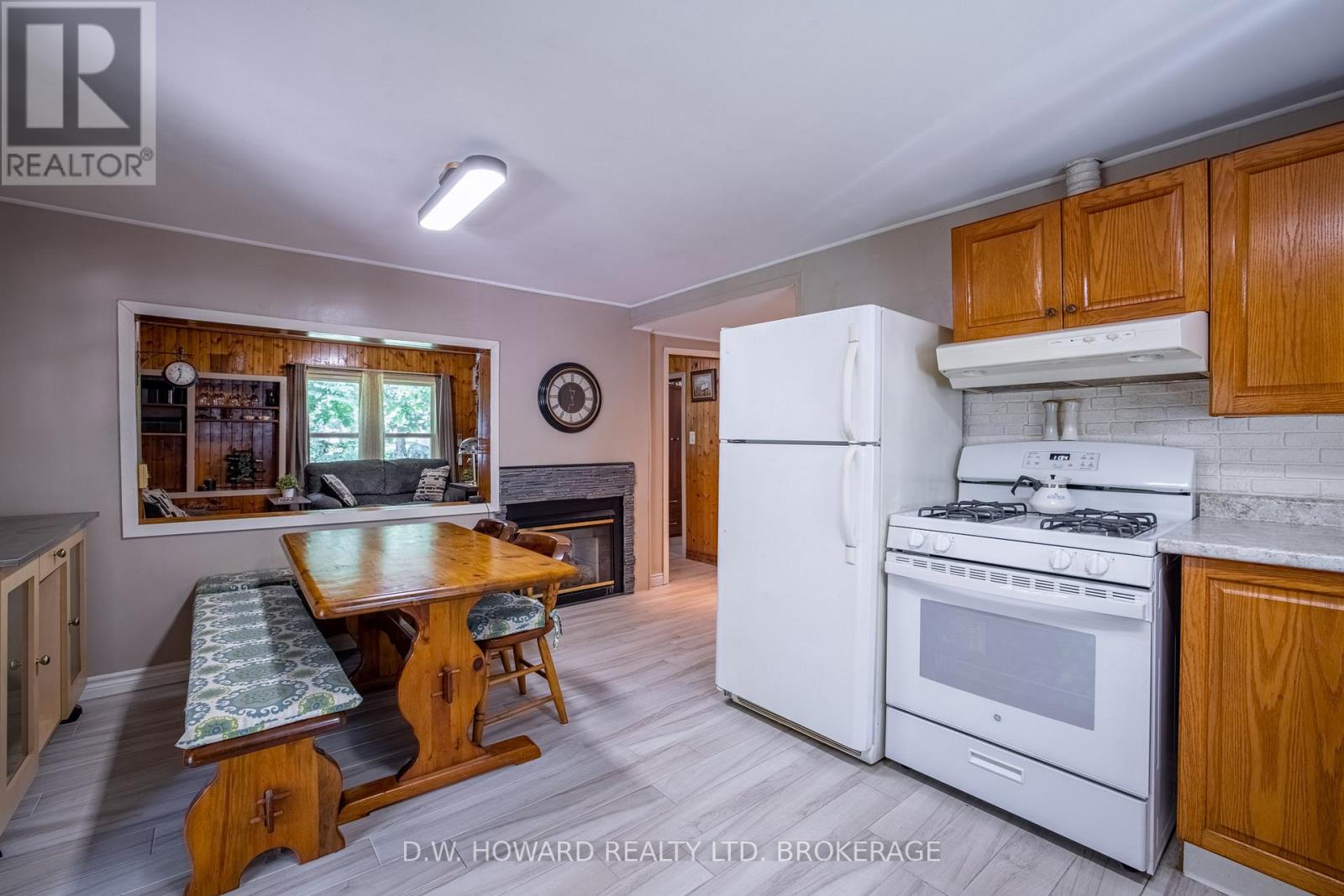 3249 Maple Avenue, Fort Erie (Ridgeway), Ontario  L0S 1N0 - Photo 9 - X12278867