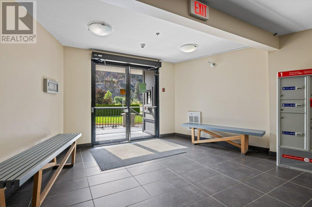 Property at 1479 Glenmore Road N Unit# 211 image 4