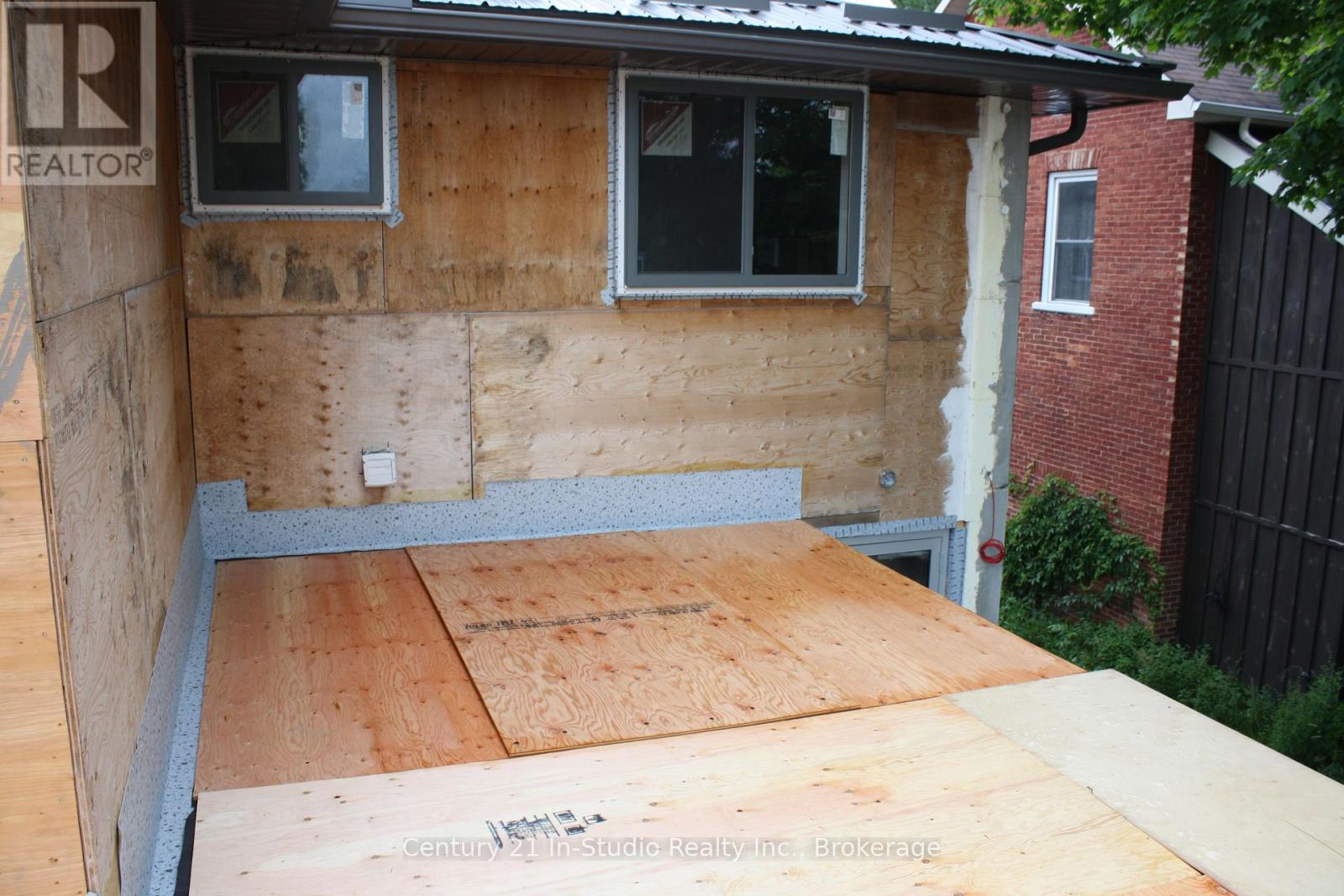 Unit B - 413 Queen Street S, Arran-Elderslie, Ontario  N0G 2N0 - Photo 4 - X12254512