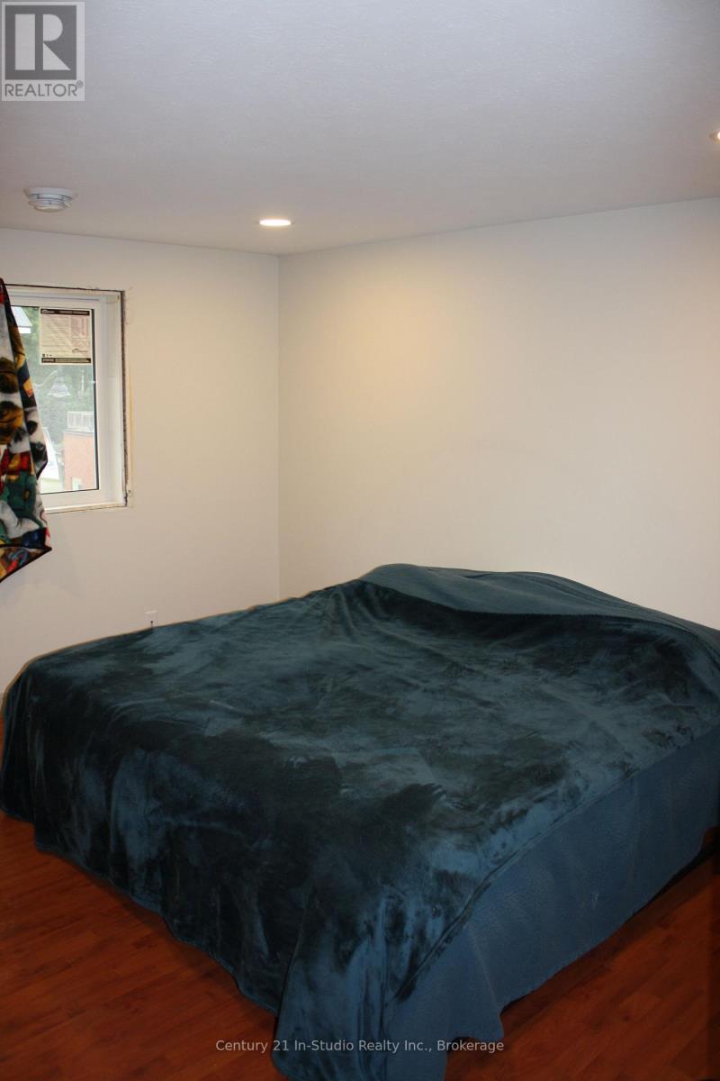 Unit B - 413 Queen Street S, Arran-Elderslie, Ontario  N0G 2N0 - Photo 6 - X12254512