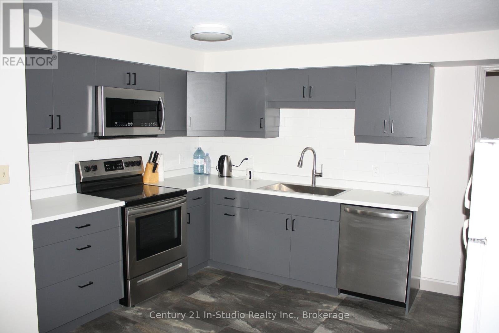 Unit B - 413 Queen Street S, Arran-Elderslie, Ontario  N0G 2N0 - Photo 8 - X12254512