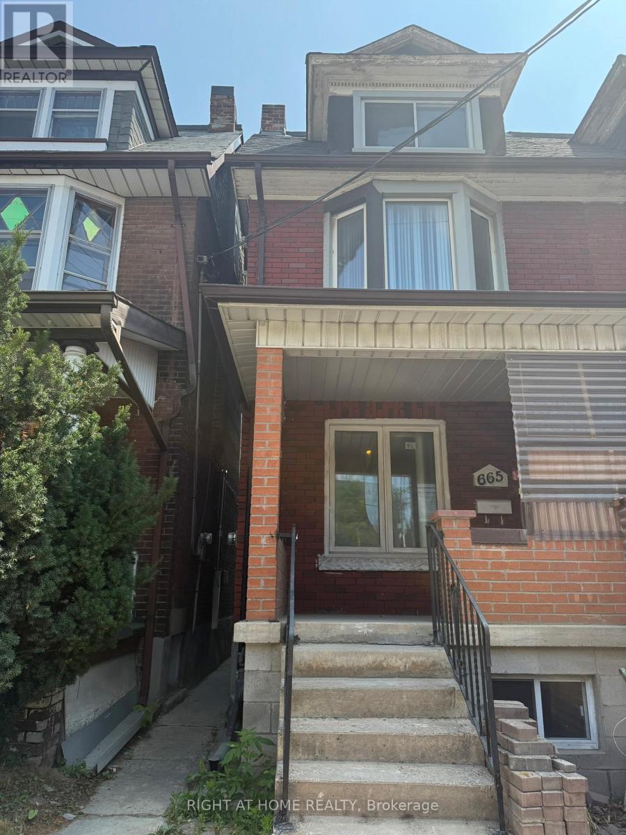 Property at 665 OSSINGTON AVENUE image 1