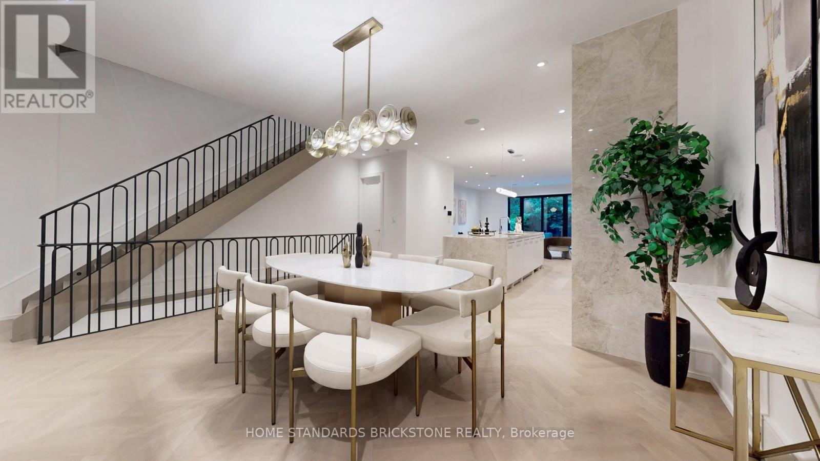 38 Elgin Avenue, Toronto, Ontario  M5R 1G6 - Photo 10 - C12278824